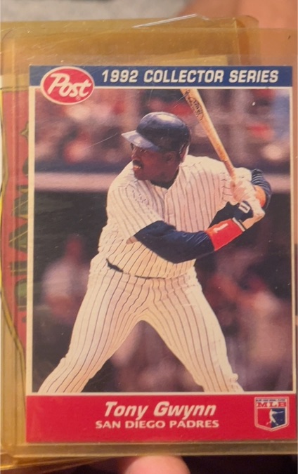 1992 Post Cereal #26 Tony Gwynn — front