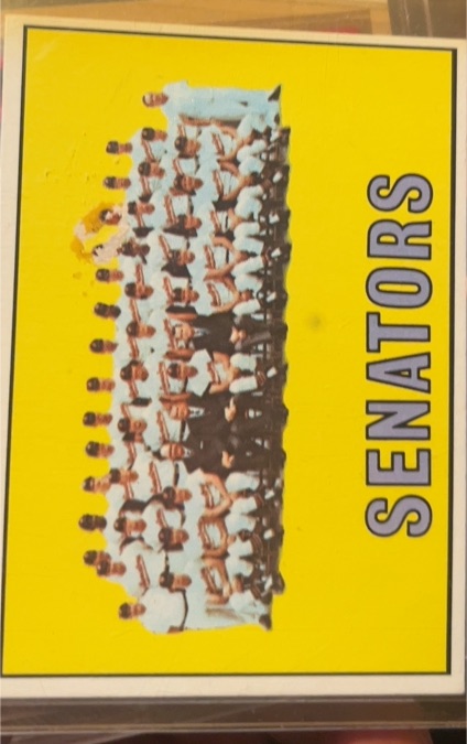 1967 Topps #437 Washington Senators Team — front