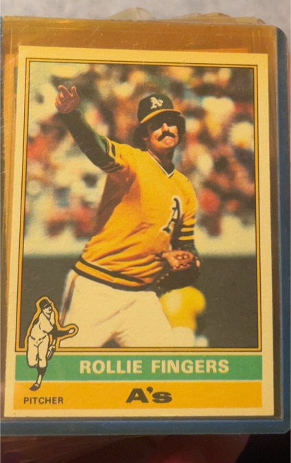 1976 Topps #405 Rollie Fingers — front