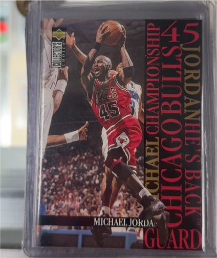 1995 Upper Deck Collector's Choice #M4 Michael Jordan He's Back — front