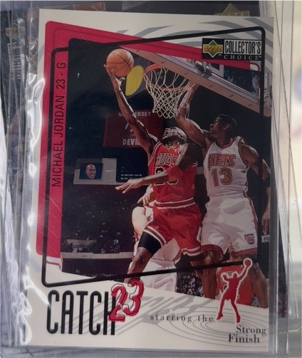 1997-98 Upper Deck Collector's Choice #194 Michael Jordan Catch 23 Strong Finish — front