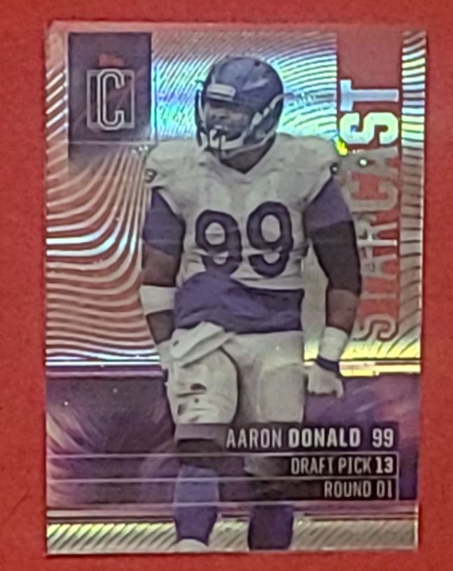 2024 Topps Signature Class Star Cast #SC-16 Aaron Donald — front