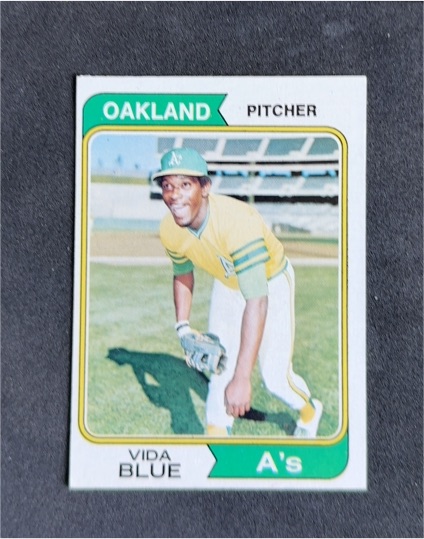 1974 Topps #290 Vida Blue — front
