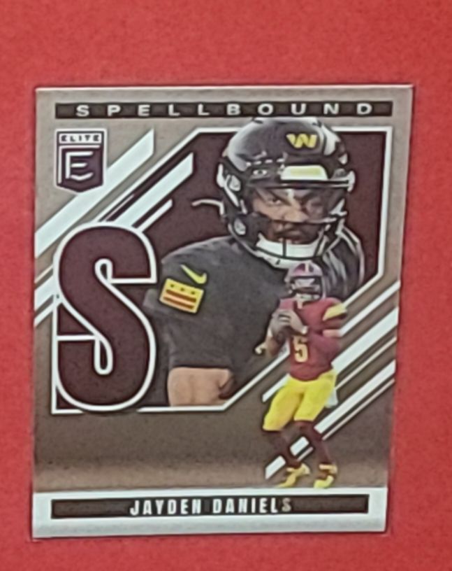 2025 Donruss Elite Spellbound #14 Jayden Daniels — front