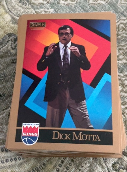 1990-91 Skybox #323 Dick Motta — front