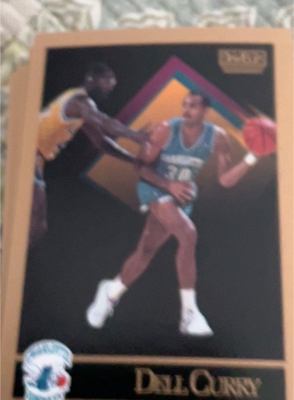 1990-91 SkyBox #85 Dell Curry — front