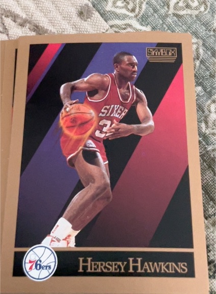 1990-91 SkyBox #216 Hersey Hawkins — front