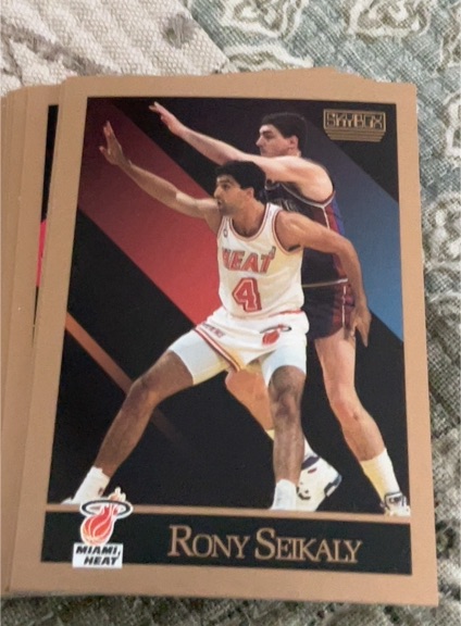 1990-91 Skybox #151 Rony Seikaly — front
