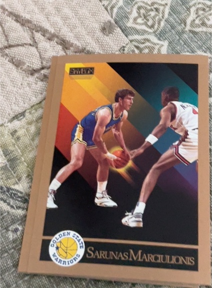 1990-91 SkyBox #97 Sarunas Marciulionis — front