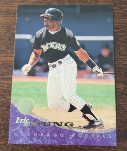 1994 Leaf #44 Eric Young — front