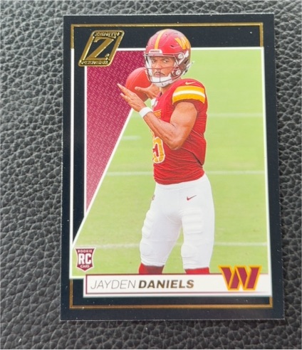 2024 Panini Zenith #148 Jayden Daniels — front