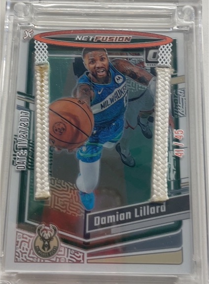 2023-24 Donruss Optic #4 Damian Lillard Milwaukee Bucks — front