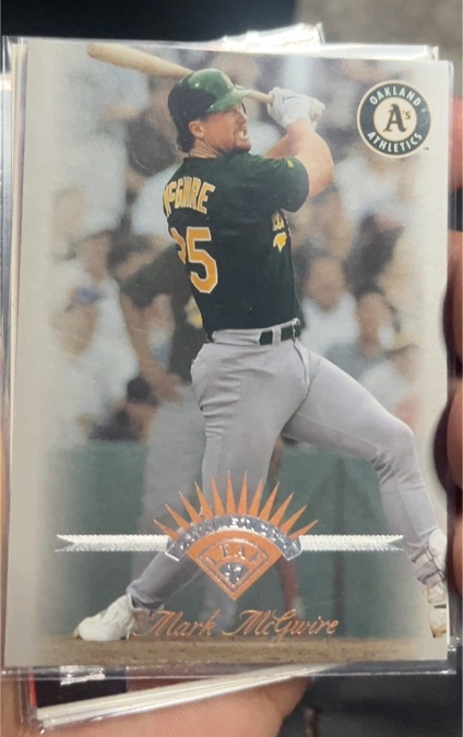 1997 Leaf #38 Mark McGwire — front