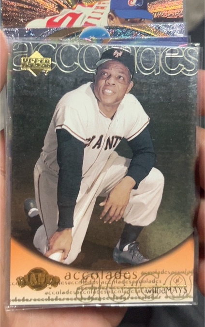 2000 Upper Deck Hitter's Club Accolades #A10 Willie Mays — front