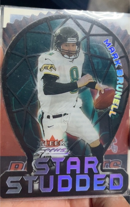 2000 Fleer Focus #8 Mark Brunell Star Studded — front