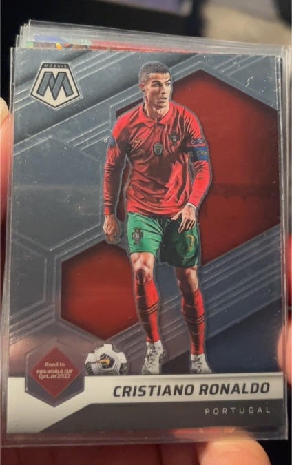 2021-22 Panini Mosaic Road to FIFA World Cup #114 Cristiano Ronaldo — front