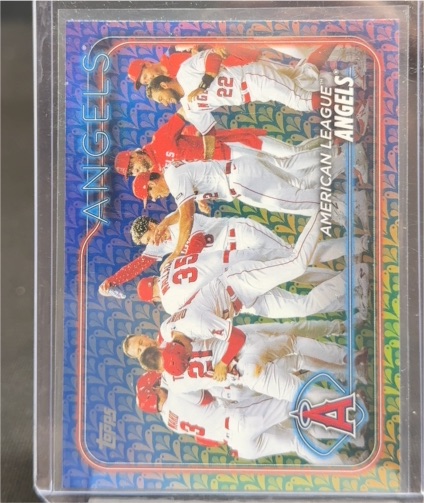 2024 Topps #279 Los Angeles Angels — front