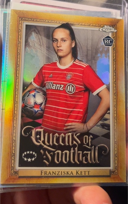 2022-23 Topps Chrome UEFA Women's Queens of Football #Q-6 Franziska Kett — front