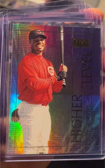 2000 SkyBox Higher Level #7HL Ken Griffey Jr. — front