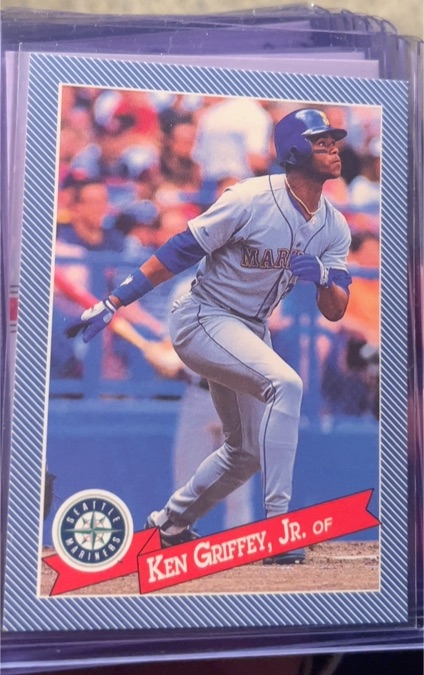 1993 Hostess #25 Ken Griffey Jr. — front