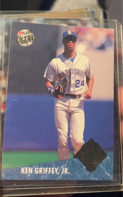 1992 Fleer Ultra Award Winners #22 Ken Griffey Jr. — front