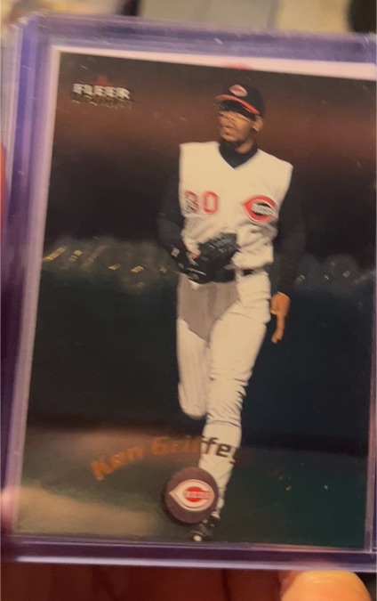 2000 Fleer Mystique #110 Ken Griffey Jr. — front
