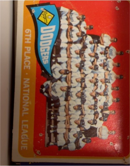 1965 Topps #126 Los Angeles Dodgers Team — front