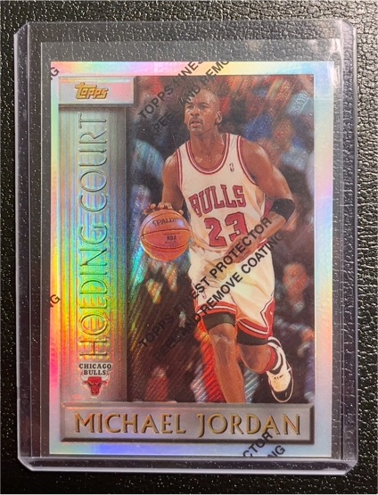 1996 Topps Holding Court #HC2 Michael Jordan — front
