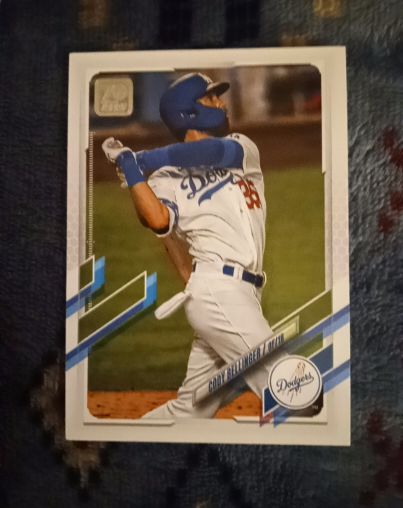 2021 Topps #50 Cody Bellinger — front