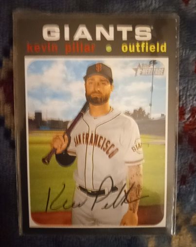 2020 Topps Heritage #394 Kevin Pillar — front