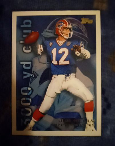 1995 Topps #41 Jim Kelly 3000 Yard Club Buffalo Bills — front