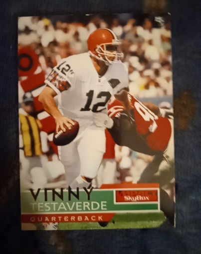 1995 Skybox Impact #32 Vinny Testaverde — front
