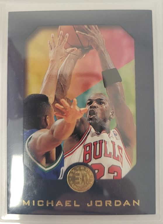 1995 SkyBox E-XL #10 Michael Jordan — front