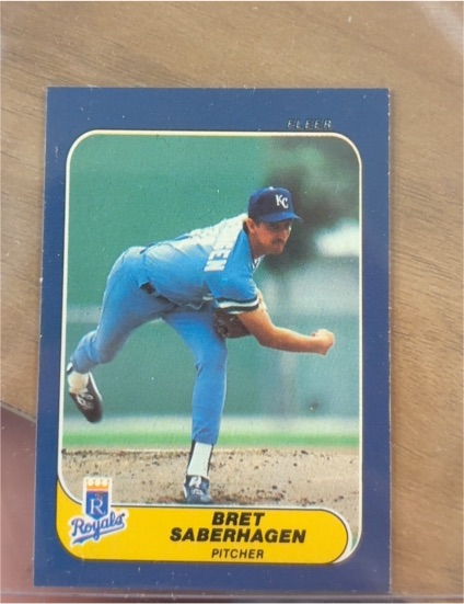 1986 Fleer Classic Miniatures #3 Bret Saberhagen — front