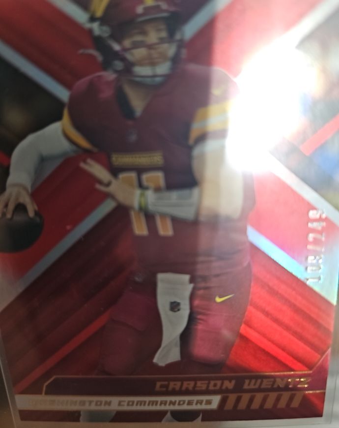 2022 Panini Washington Commanders #174 Carson Wentz — front