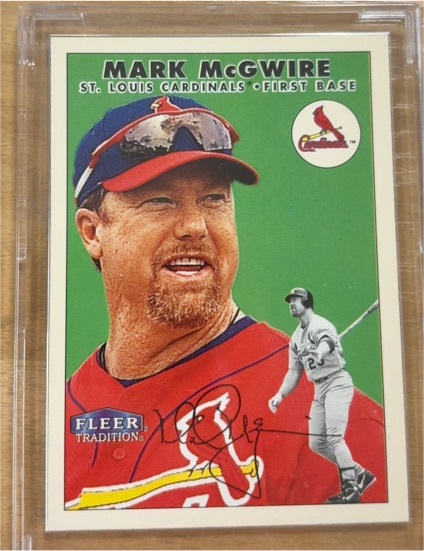 2000 Fleer Tradition #400 Mark McGwire — front