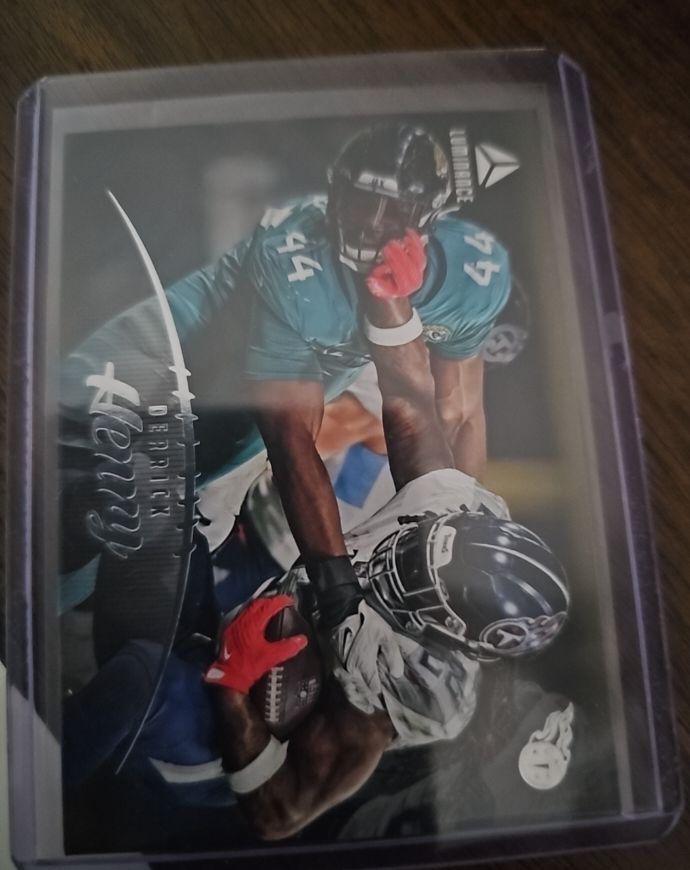 2023 Panini Luminance #84 Derrick Henry — front