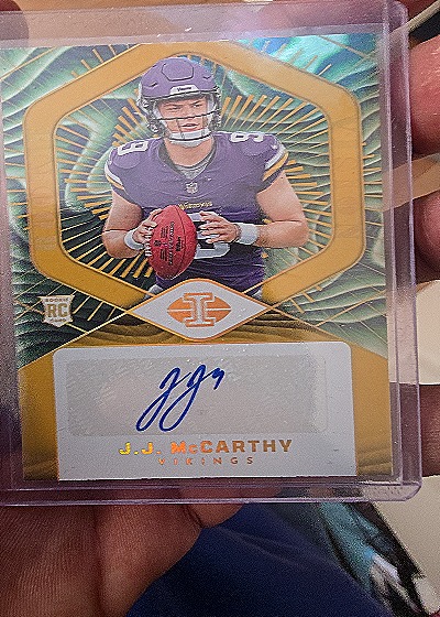 2024 Panini Illusions Rookie Vision Signatures #RVS-JMY J.J. McCarthy — front