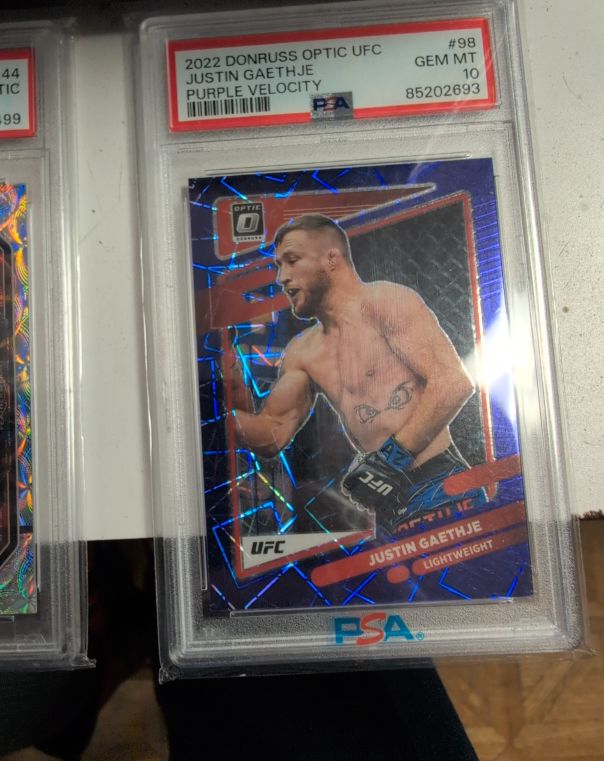 2022 Panini Donruss Optic UFC #98 Justin Gaethje Purple Velocity — front