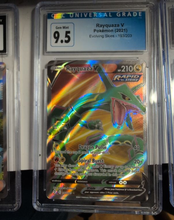 2021 Pokémon Evolving Skies #193 Rayquaza V — front