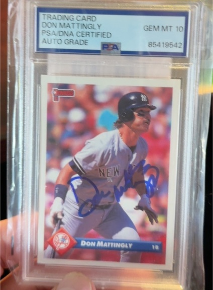 1993 Donruss #18 Don Mattingly — front