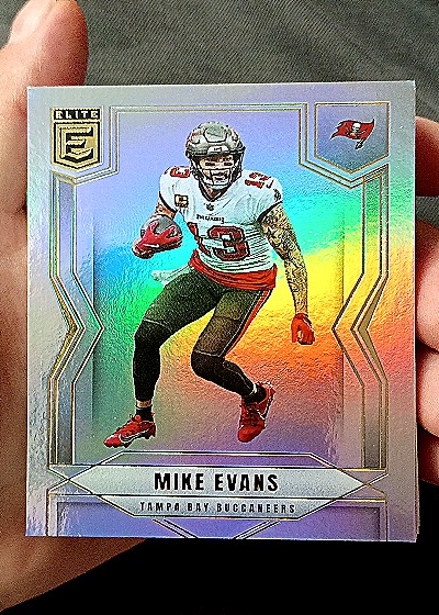 2025 Panini Donruss Elite #61 Mike Evans — front