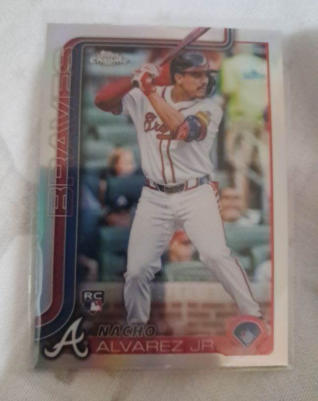 2025 Topps Chrome #75 Nacho Alvarez Jr. — front