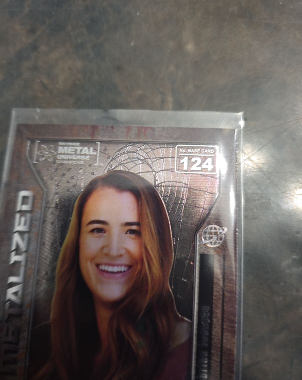 2021 Skybox Metal Universe #124 Sabrina Ionescu — front