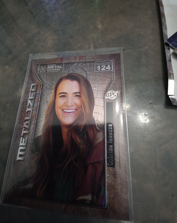 2021 Skybox Metal Universe #124 Sabrina Ionescu — front