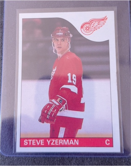 1985-86 Topps #29 Steve Yzerman — front