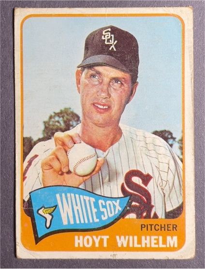 1965 Topps #276 Hoyt Wilhelm — front