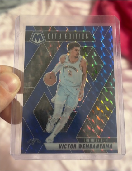 2024-25 Panini Mosaic #288 Victor Wembanyama City Edition — front