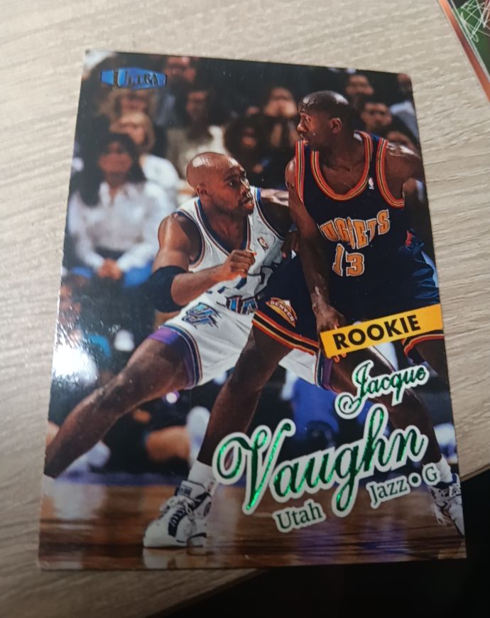 1997-98 Fleer Ultra #204 Jacque Vaughn — front