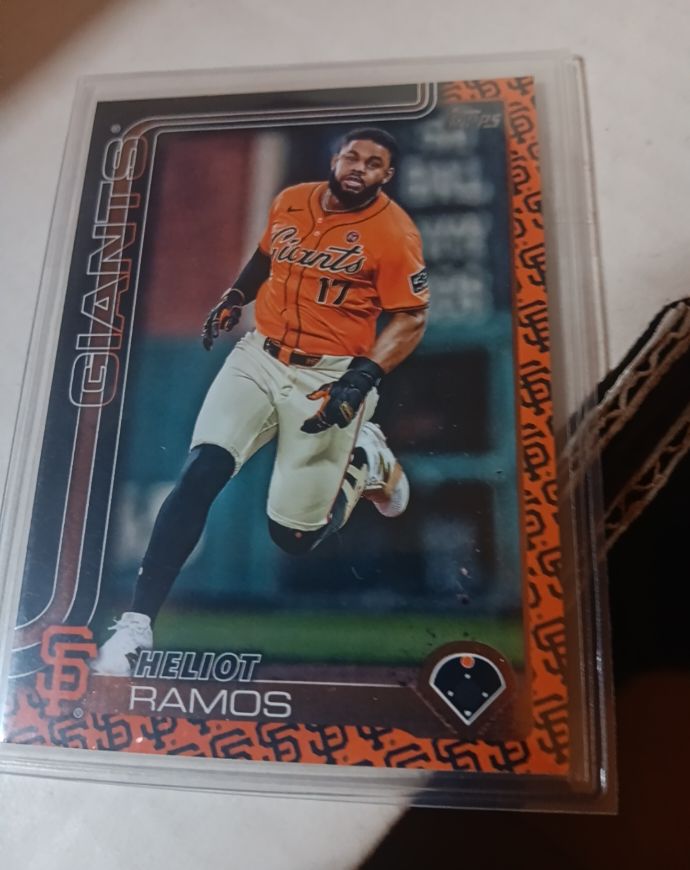 2025 Topps Series 2 #527 Heliot Ramos — front
